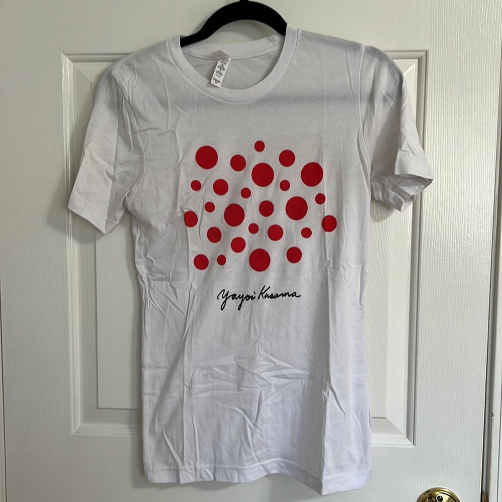 Yayoi Kusama tee from “Infinity Mirrors” exhibit